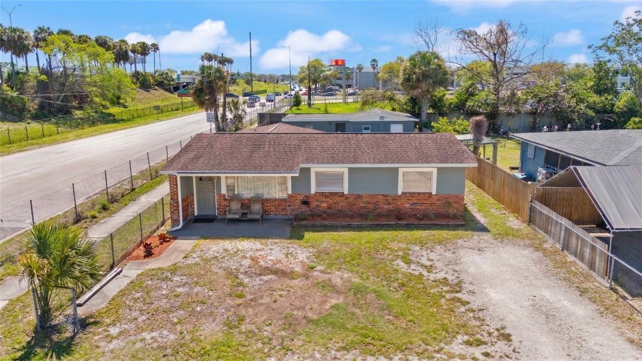 319 E 119th Avenue, Tampa, FL 33612 Main Photo