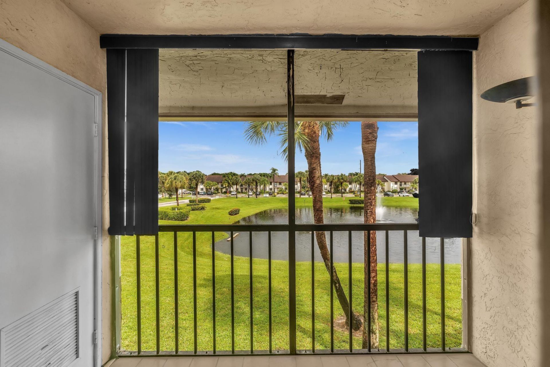 22017 Palms Way, Unit 202, Boca Raton, FL 33433 Photo