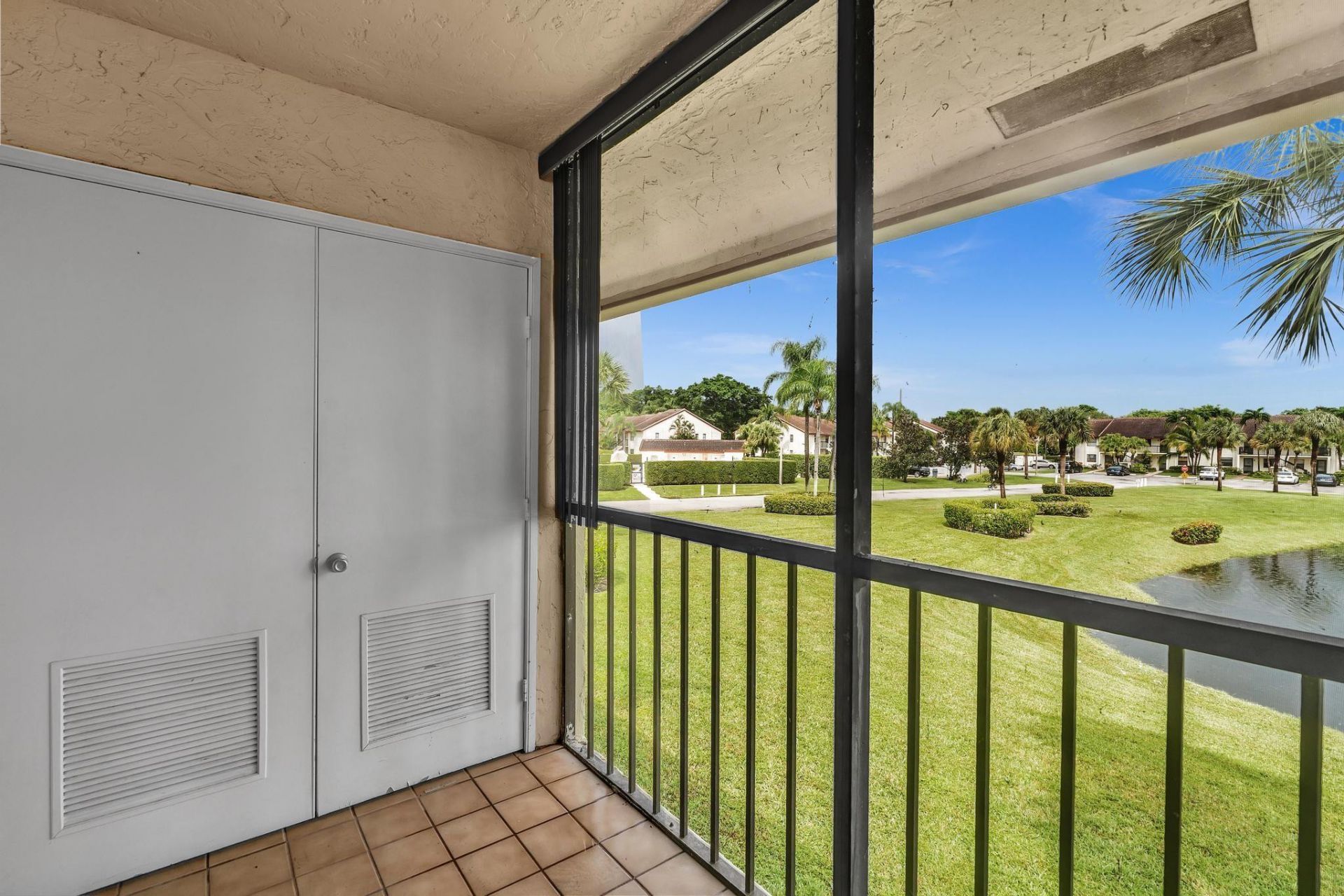 22017 Palms Way, Unit 202, Boca Raton, FL 33433 Photo