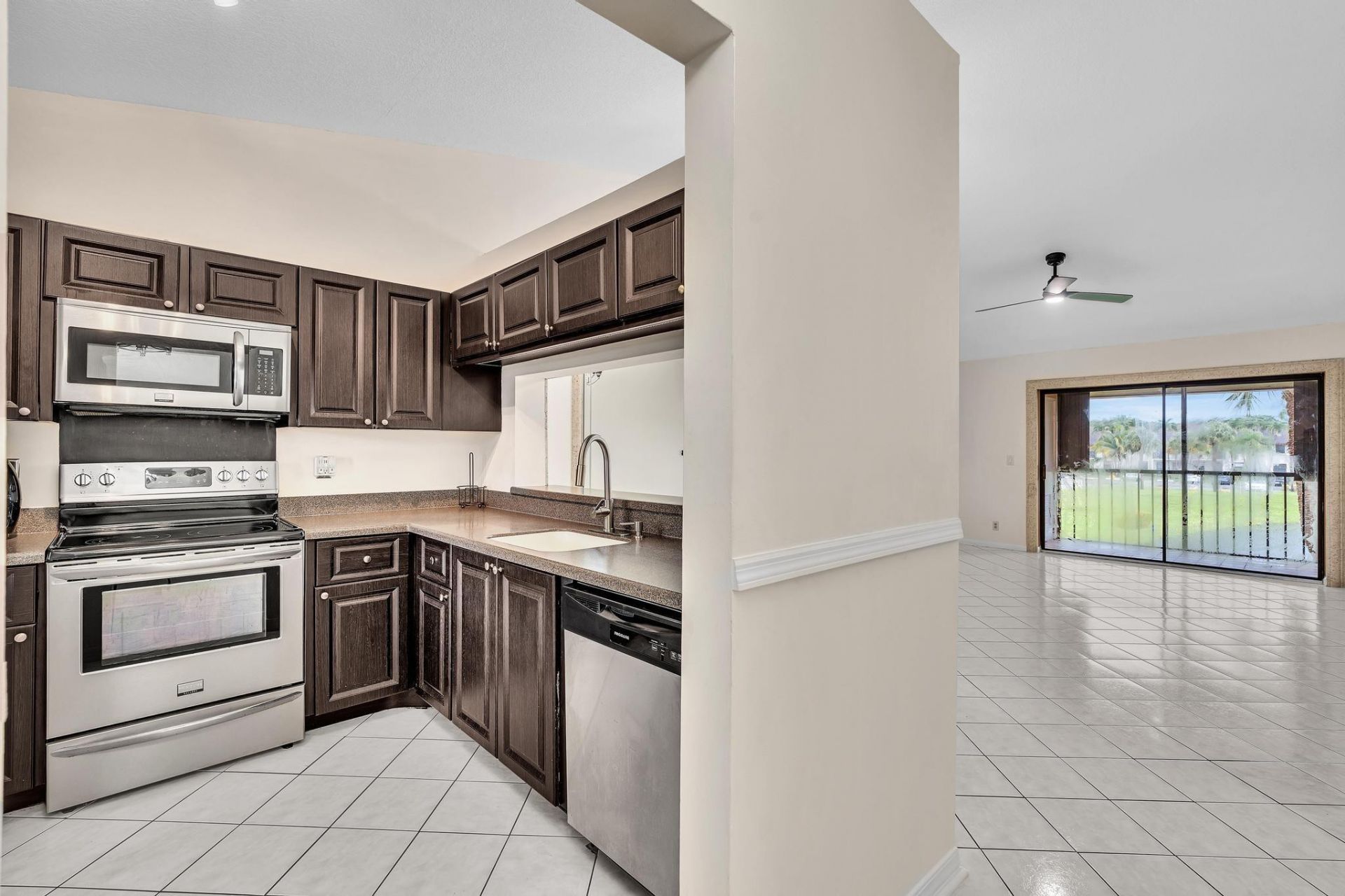 22017 Palms Way, Unit 202, Boca Raton, FL 33433 Photo