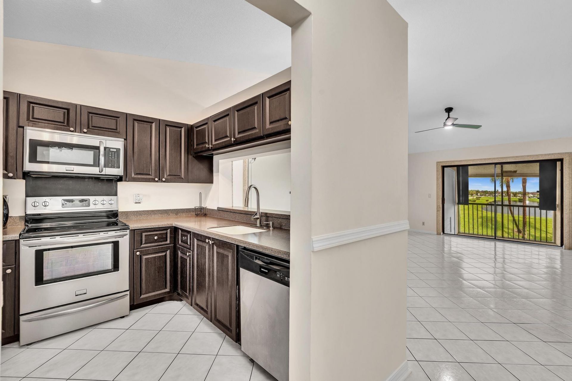 22017 Palms Way, Unit 202, Boca Raton, FL 33433 Photo