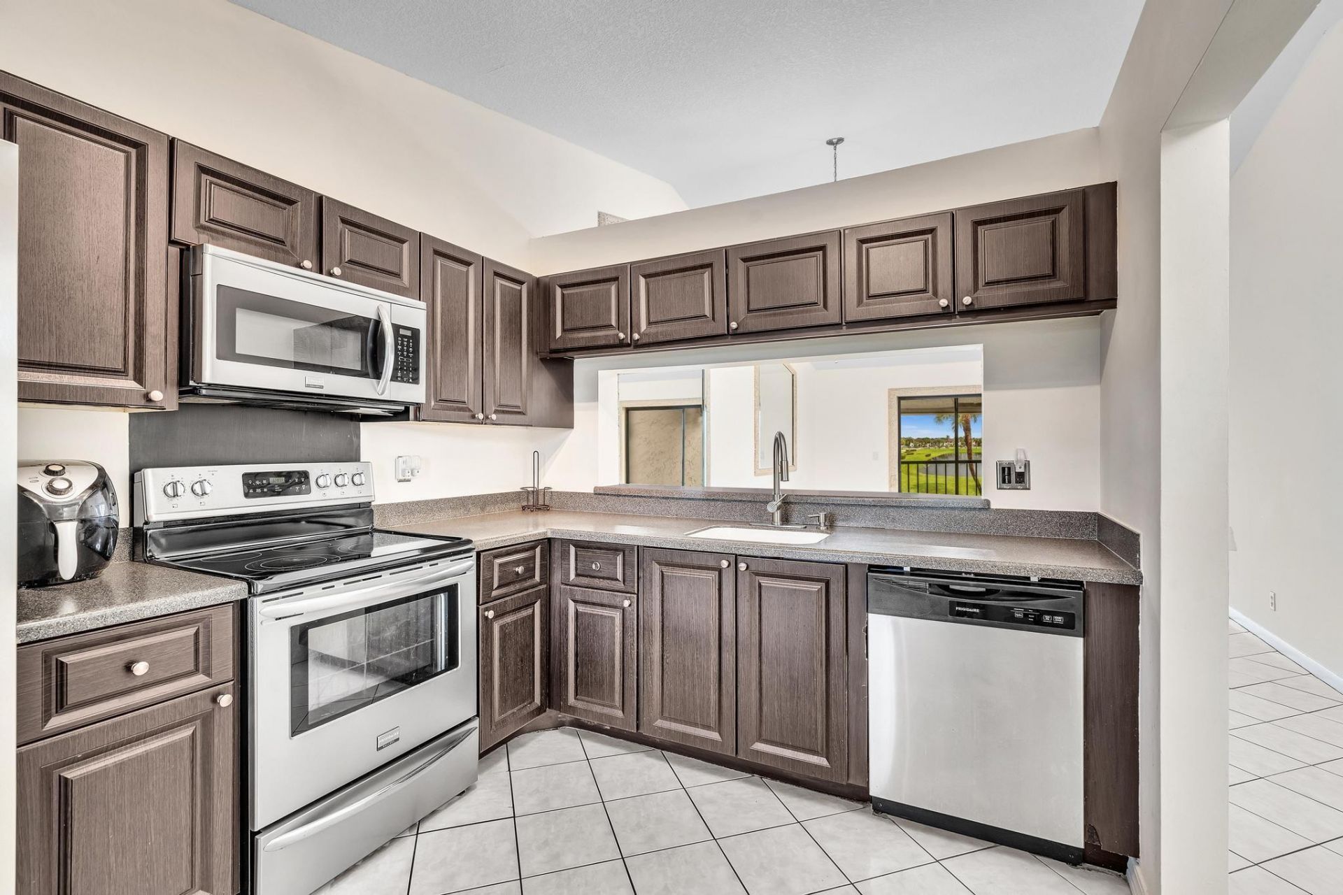 22017 Palms Way, Unit 202, Boca Raton, FL 33433 Photo