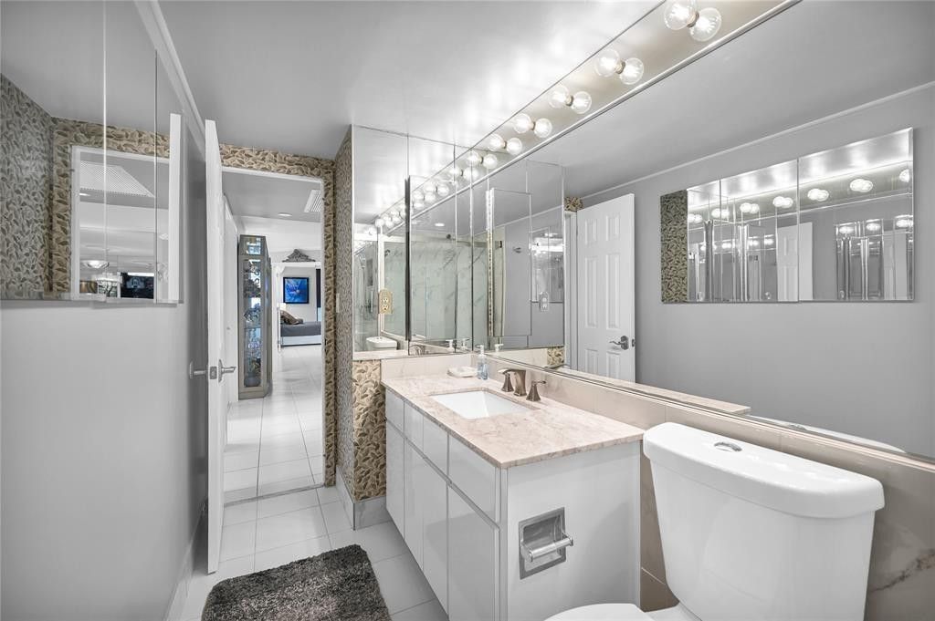 2030 S Ocean Drive, Unit 2027, Hallandale Beach, FL 33009 Photo