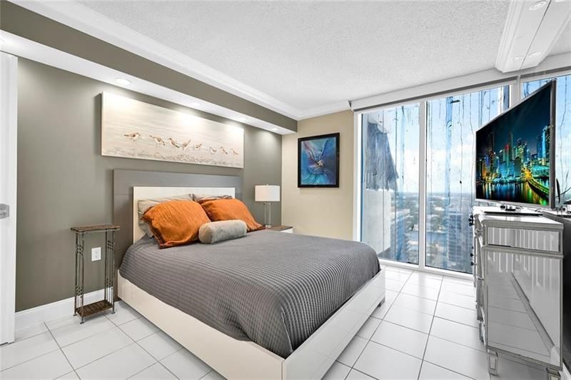 2030 S Ocean Drive, Unit 2027, Hallandale Beach, FL 33009 Photo