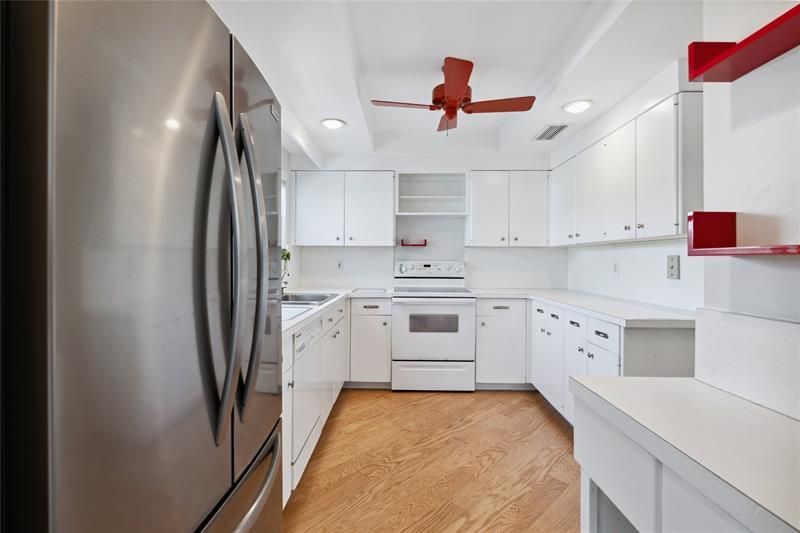 818 SE 4th Street, Unit 201, Fort Lauderdale, FL 33301 Photo