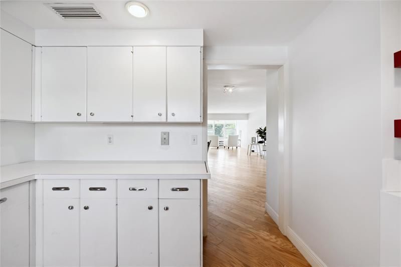 818 SE 4th Street, Unit 201, Fort Lauderdale, FL 33301 Photo