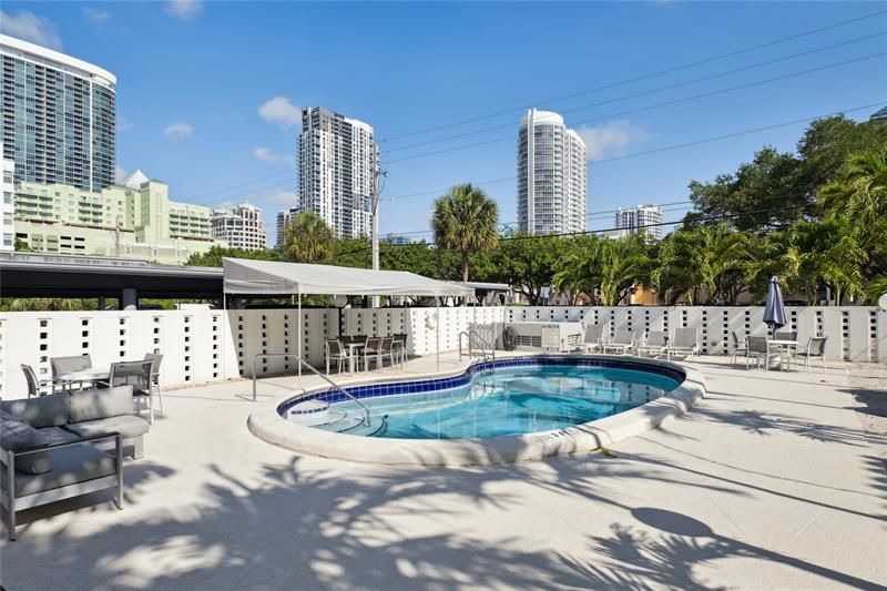 818 SE 4th Street, Unit 201, Fort Lauderdale, FL 33301 Photo