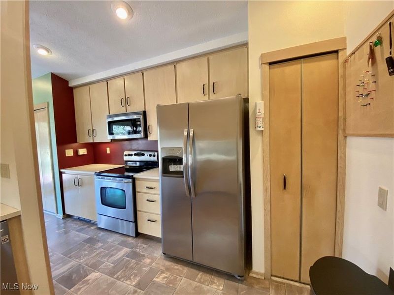 12539 Olympus Way, Strongsville, OH 44149 Photo 11