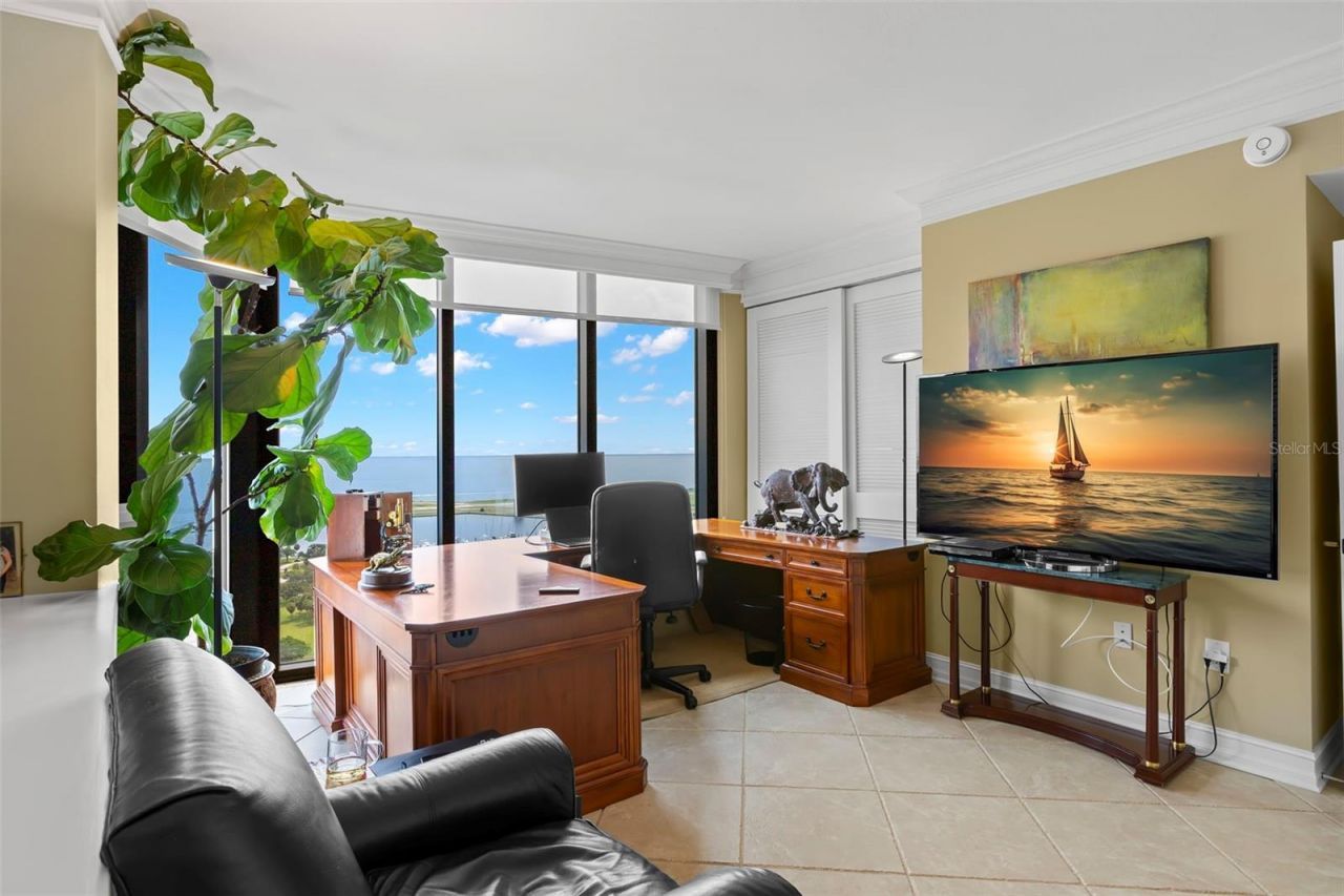 1 Beach Drive Se, Unit 2206, Saint Petersburg, FL 33701 Photo