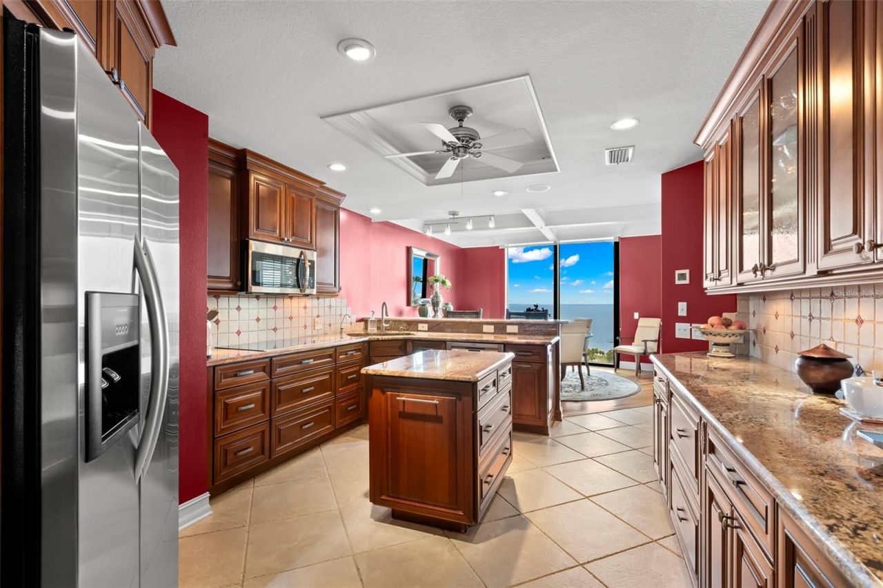 1 Beach Drive Se, Unit 2206, Saint Petersburg, FL 33701 Photo