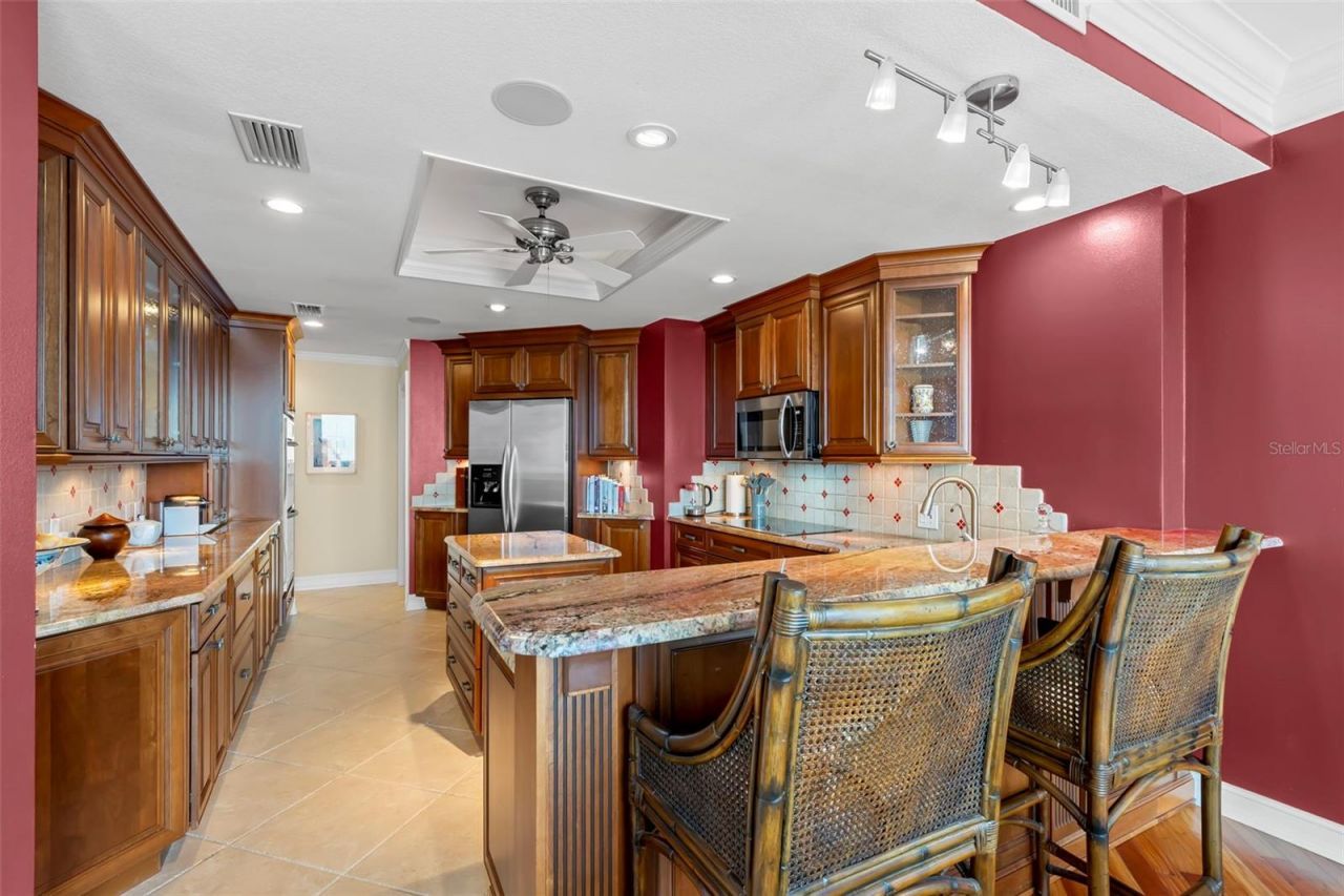 1 Beach Drive Se, Unit 2206, Saint Petersburg, FL 33701 Photo