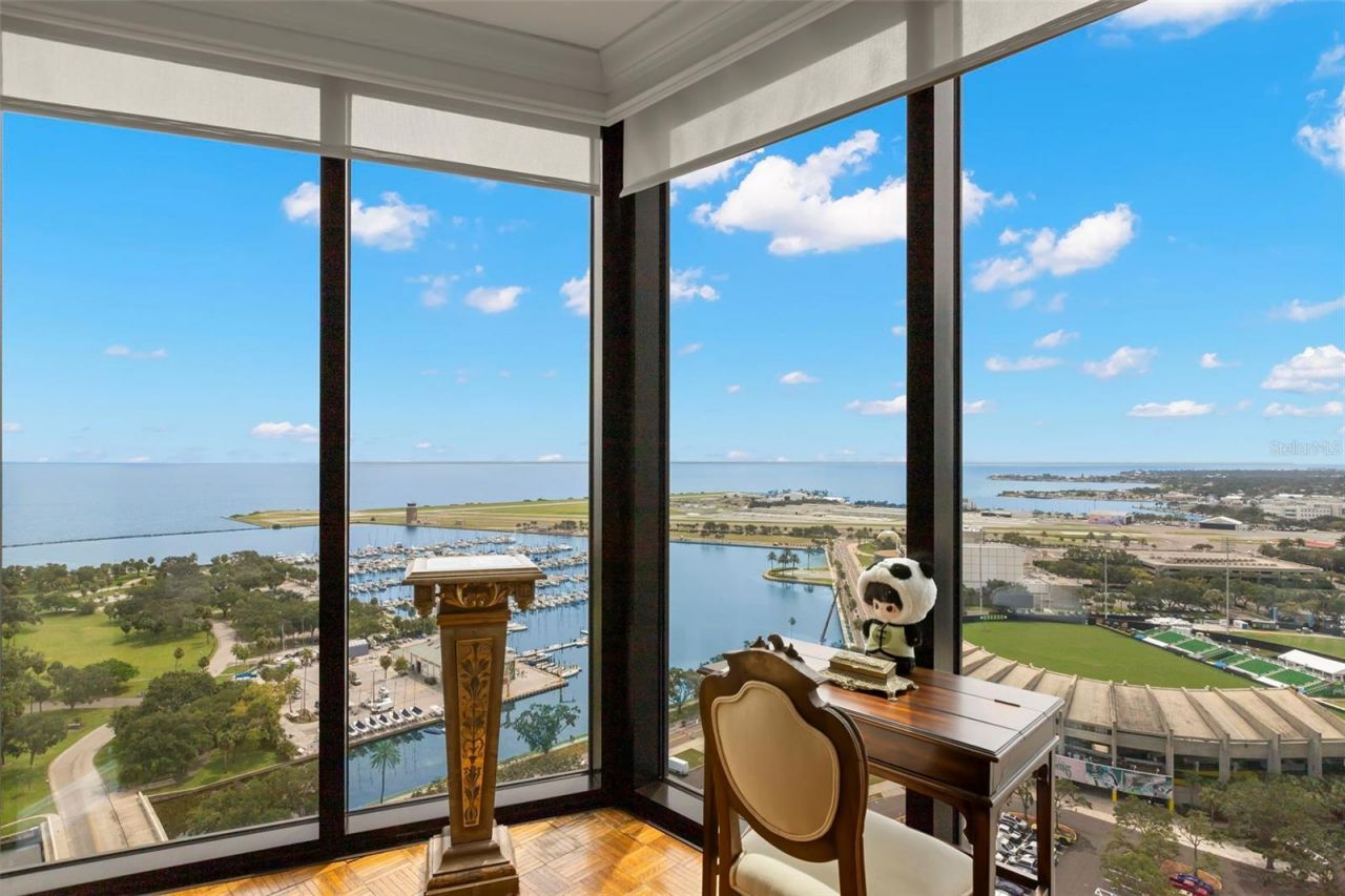 1 Beach Drive Se, Unit 2206, Saint Petersburg, FL 33701 Photo