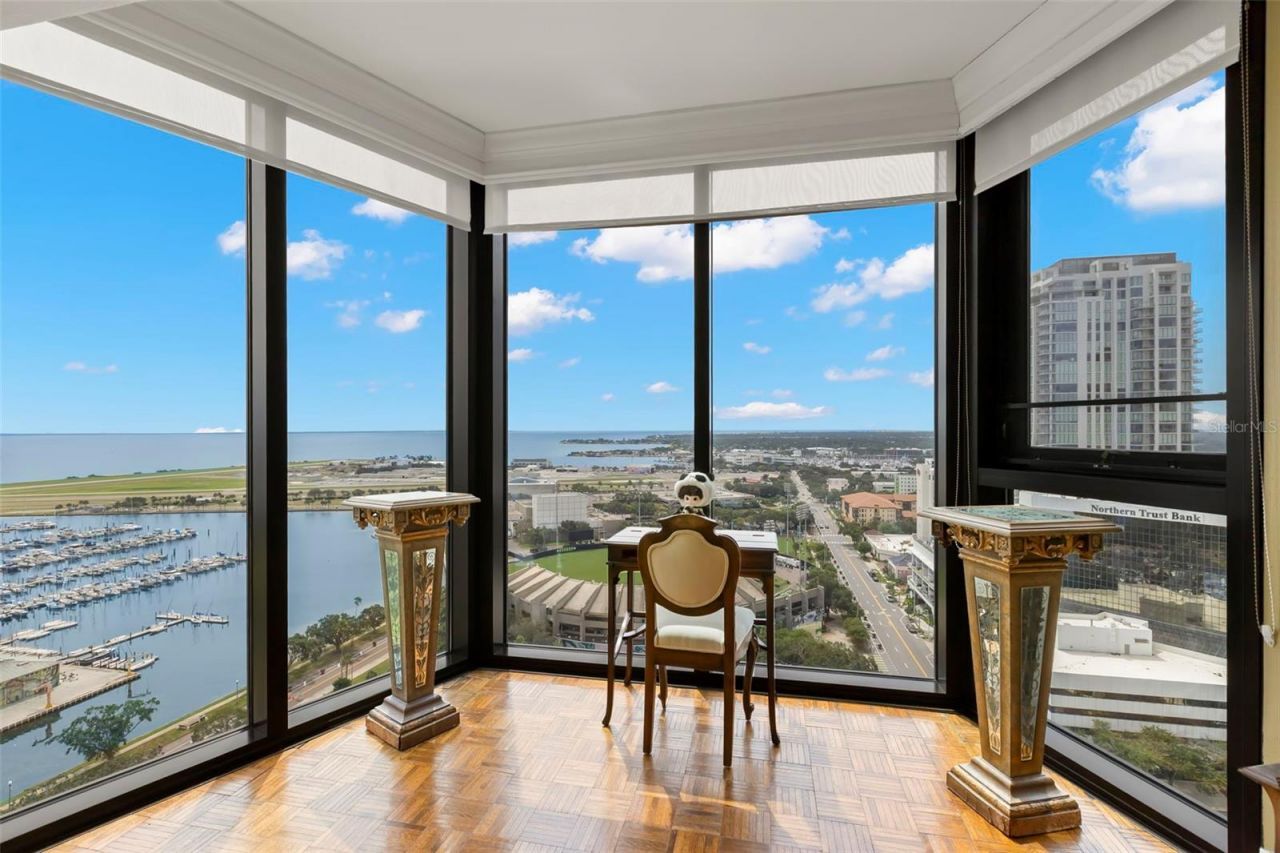 1 Beach Drive Se, Unit 2206, Saint Petersburg, FL 33701 Photo