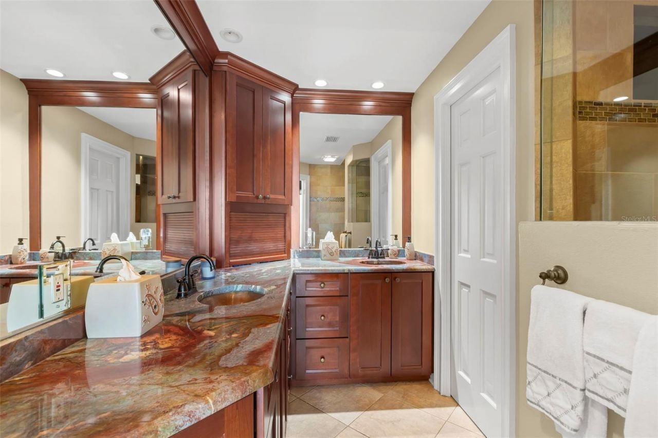 1 Beach Drive Se, Unit 2206, Saint Petersburg, FL 33701 Photo