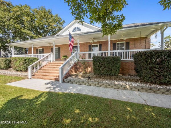 157 White Oak Bluff Road, Stella, NC 28582