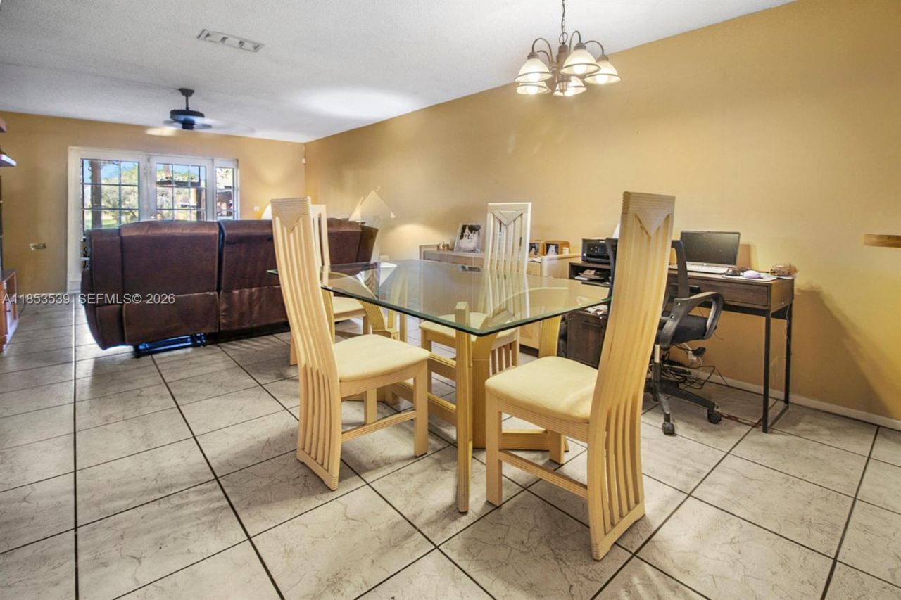 9351 NW 14th Ct, Unit 247, Pembroke Pines, FL 33024 Photo