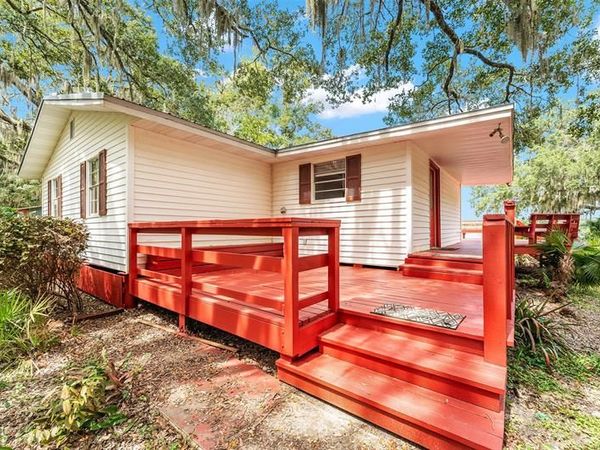 140 Morris Lake Drive, Hawthorne, FL 32640