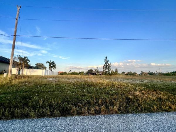 1213 NW 20TH PLACE, CAPE CORAL, FL 33993