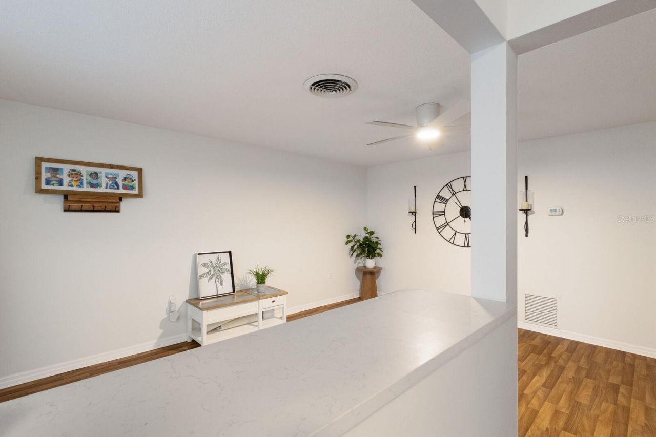 4444 Swift Road, Unit 4, Sarasota, FL 34231 Photo