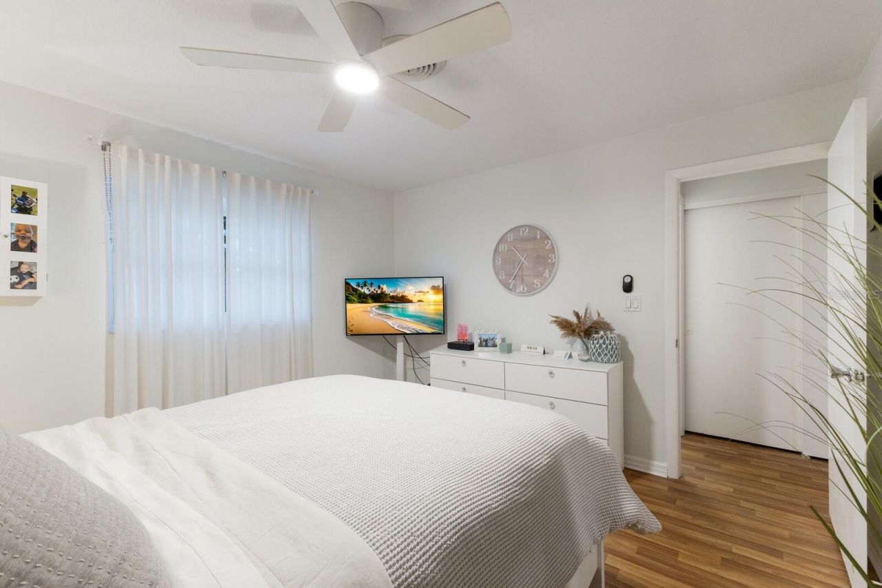 4444 Swift Road, Unit 4, Sarasota, FL 34231 Photo