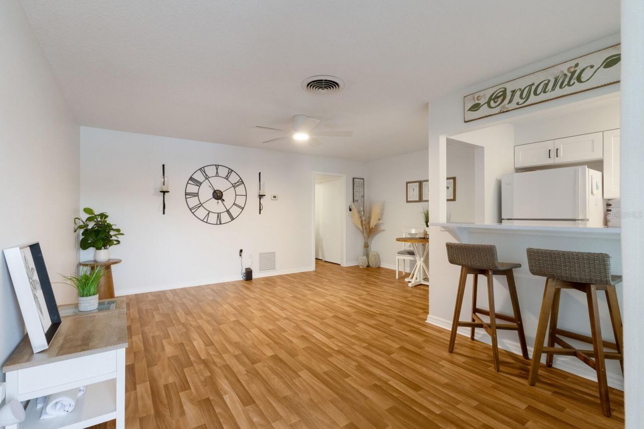 4444 Swift Road, Unit 4, Sarasota, FL 34231 Photo