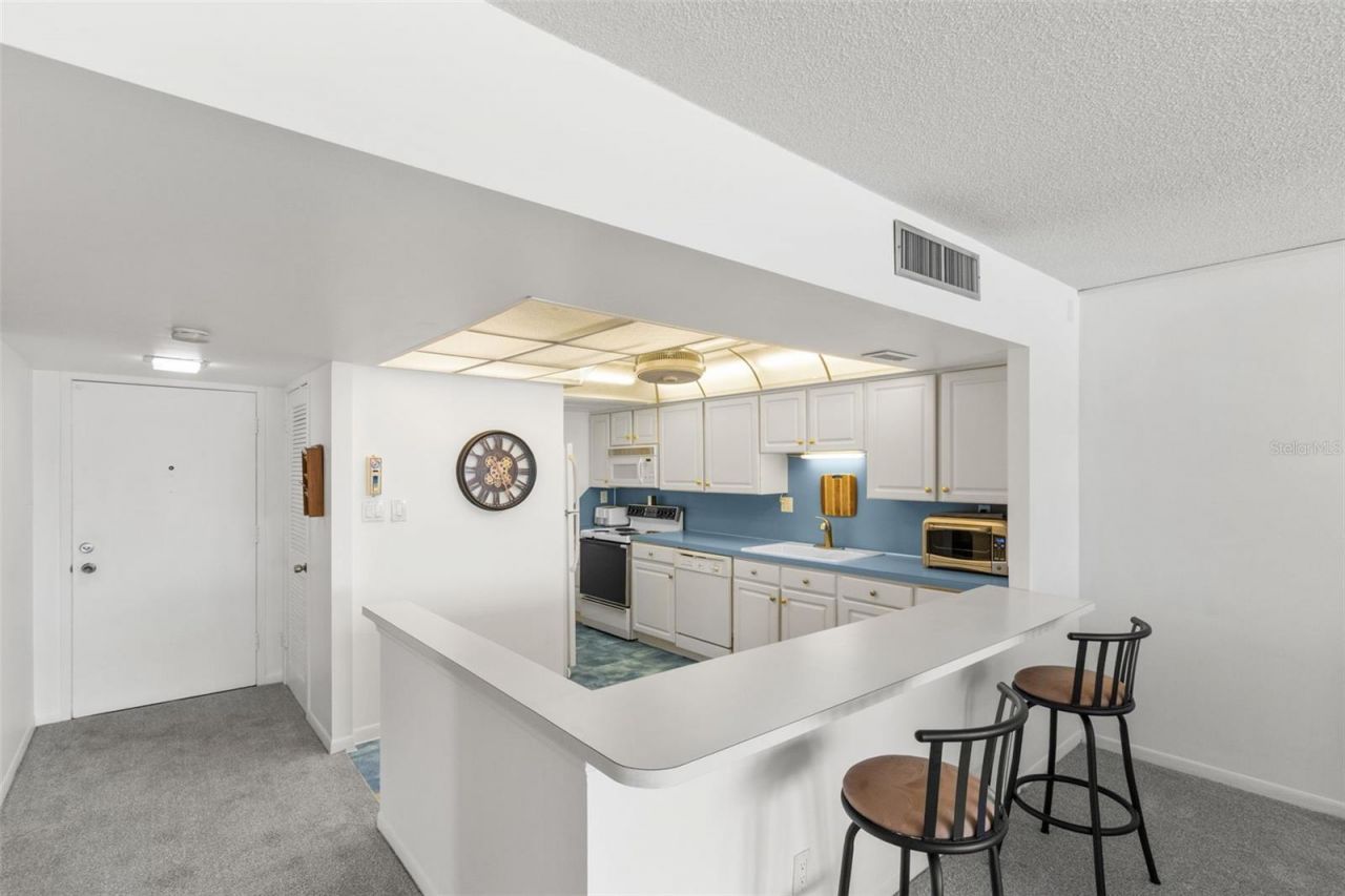 7400 Sun Island Drive S, Unit 412, South Pasadena, FL 33707 Photo