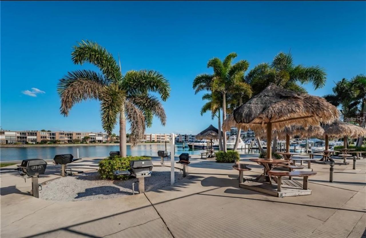 7400 Sun Island Drive S, Unit 412, South Pasadena, FL 33707 Photo