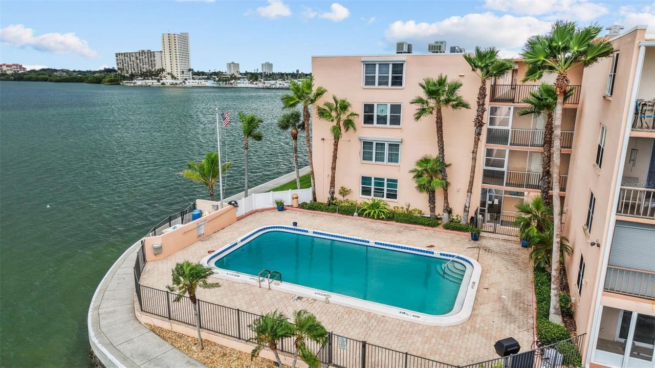 7400 Sun Island Drive S, Unit 412, South Pasadena, FL 33707 Photo