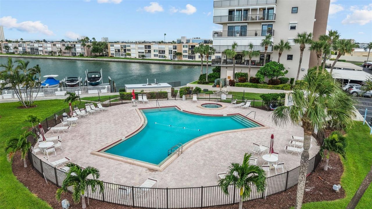 7400 Sun Island Drive S, Unit 412, South Pasadena, FL 33707 Photo