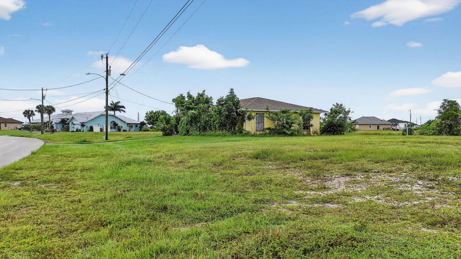 2616 NW 4th Place, Cape Coral, FL 33993 Photo