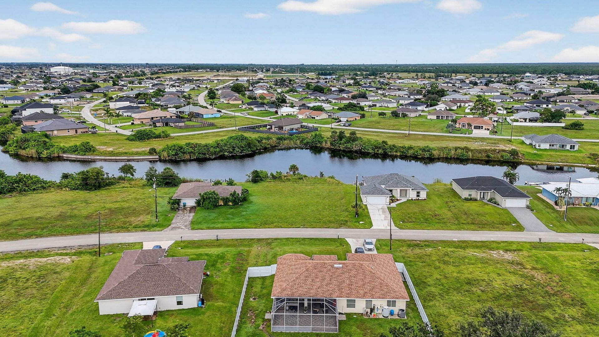 2616 NW 4th Place, Cape Coral, FL 33993 Photo