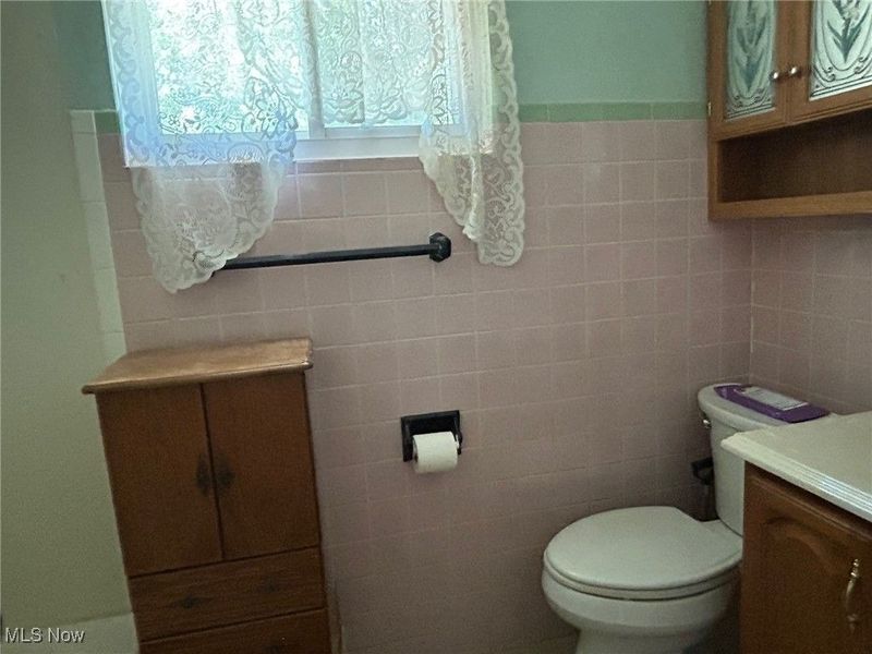 61 Leicester Drive, Akron, OH 44319 Photo 10