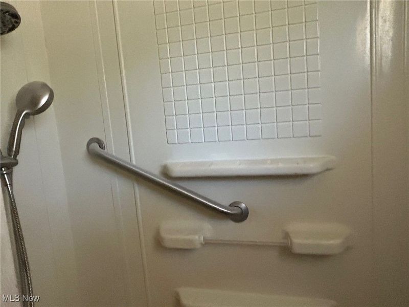 61 Leicester Drive, Akron, OH 44319 Photo 11