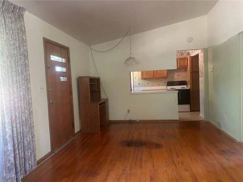 61 Leicester Drive, Akron, OH 44319 Photo 13