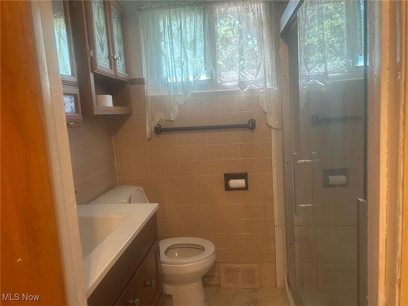 61 Leicester Drive, Akron, OH 44319 Photo 15