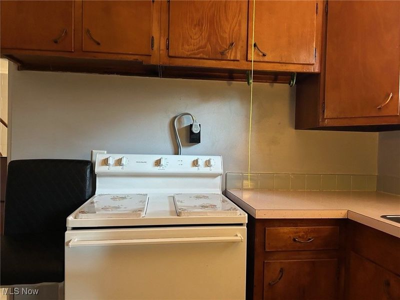 61 Leicester Drive, Akron, OH 44319 Photo 22