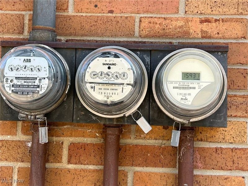 61 Leicester Drive, Akron, OH 44319 Photo 31