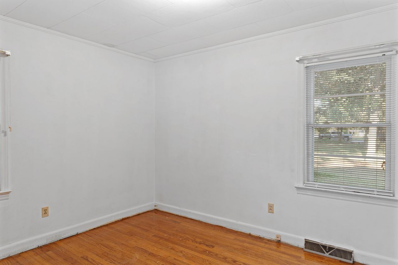 377 Washington Street Photo 7