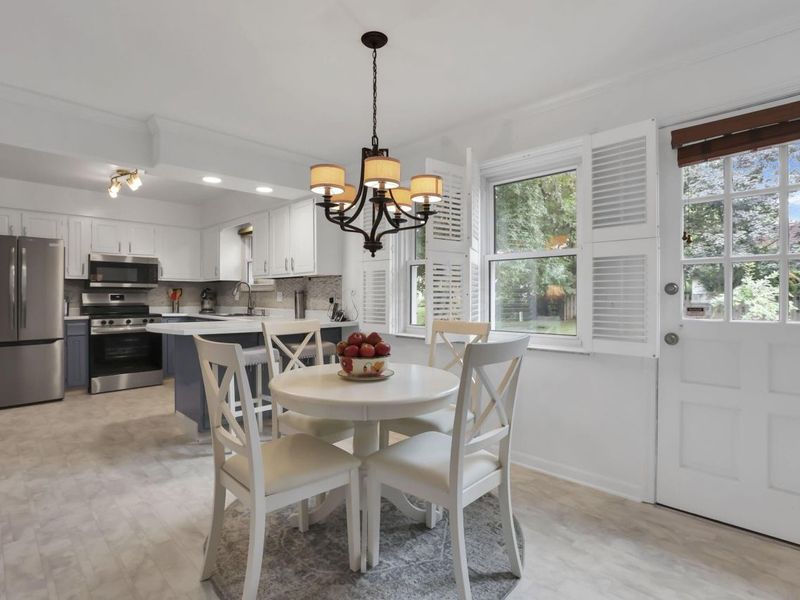 1558 Denbigh Drive, Columbus, OH 43220 Photo 10