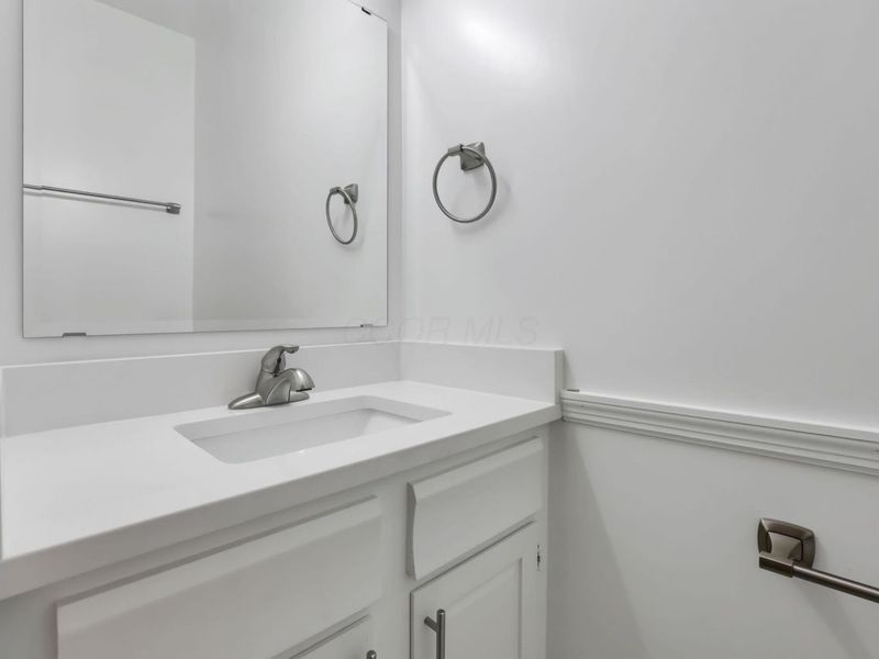 1558 Denbigh Drive, Columbus, OH 43220 Photo 21