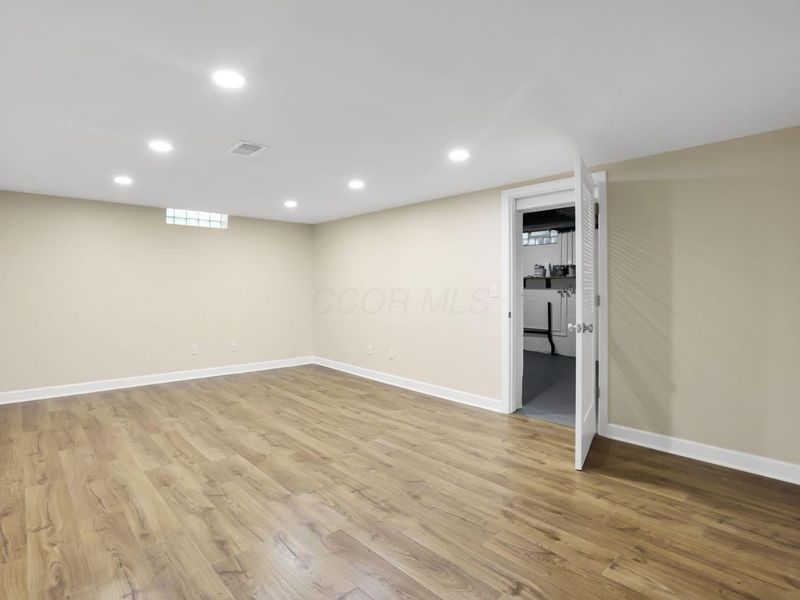 1558 Denbigh Drive, Columbus, OH 43220 Photo 35