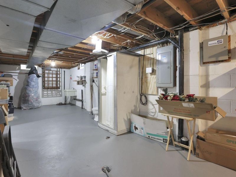 1558 Denbigh Drive, Columbus, OH 43220 Photo 39