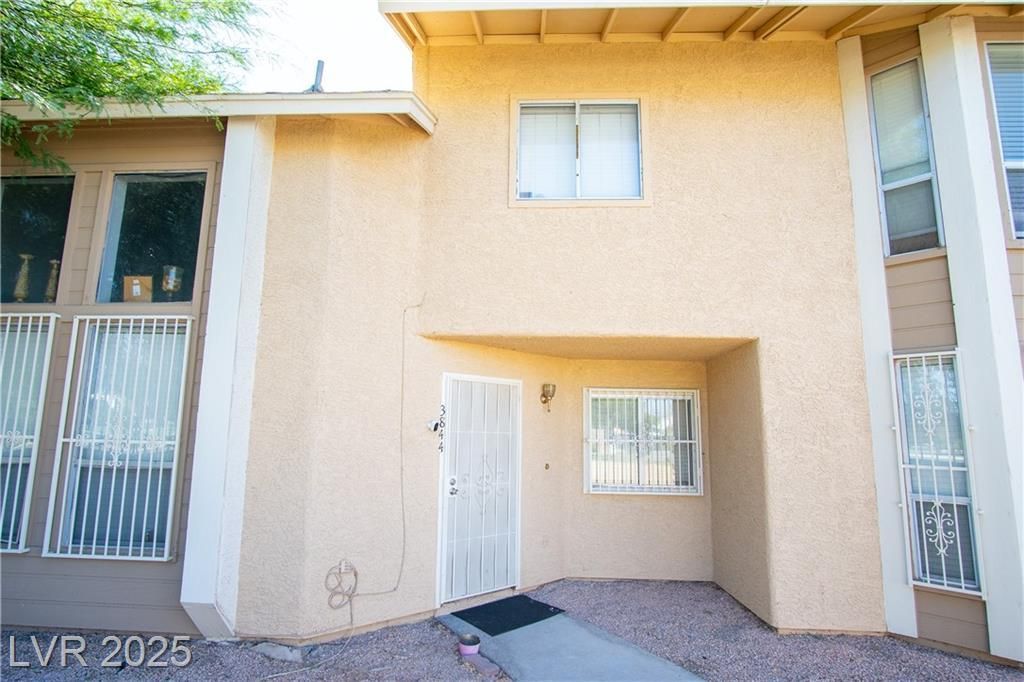 3844 Fitzpatrick Drive, Las Vegas, NV 89115 Main Photo