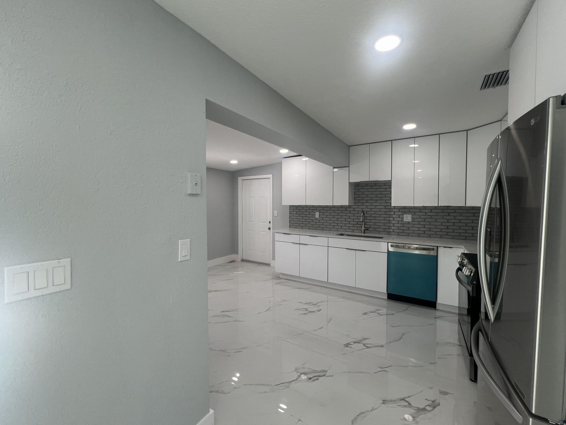 1319 Crest Drive, Lake Worth Beach, FL 33461 Photo