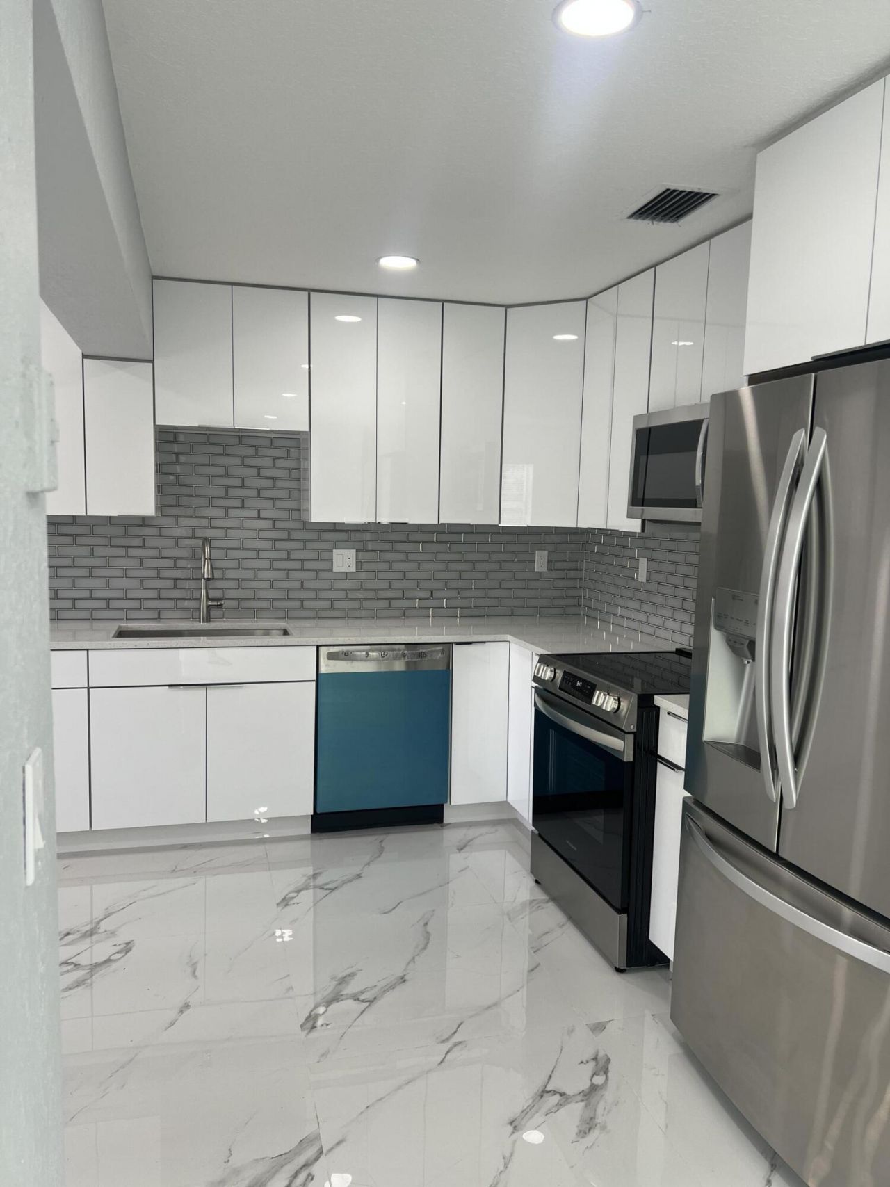 1319 Crest Drive, Lake Worth Beach, FL 33461 Photo