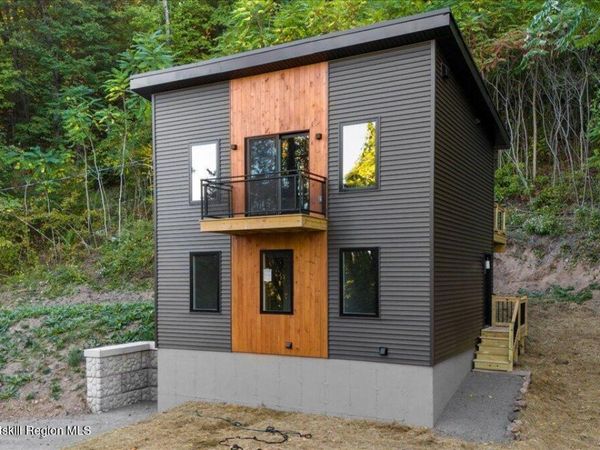 711 Vedder Mountain Road, Catskill, NY 12414