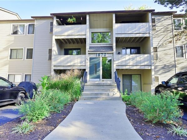 1670 Cedarwood Drive, Unit 148, Westlake, OH 44145
