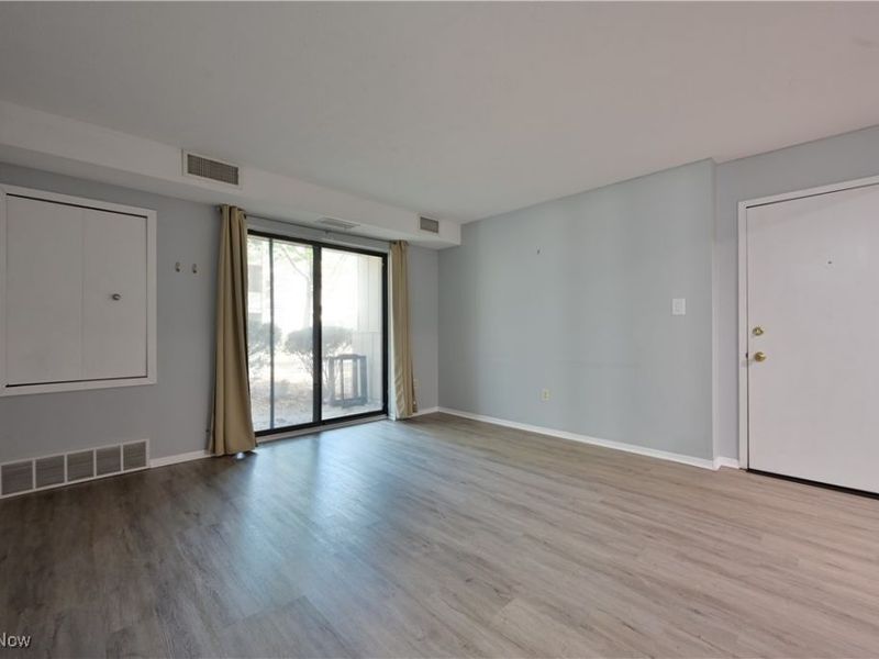 1670 Cedarwood Drive, Unit 148, Westlake, OH 44145 Photo 5