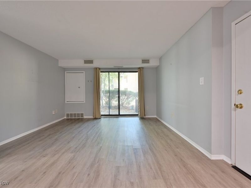 1670 Cedarwood Drive, Unit 148, Westlake, OH 44145 Photo 7