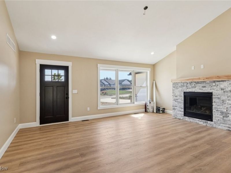 4035 Shelly Lynn Drive, New Middletown, OH 44442 Photo 4